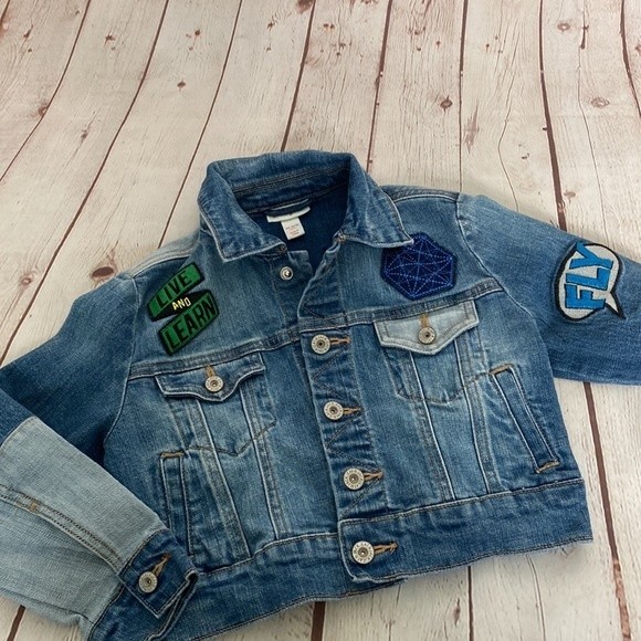 Cat & Jack Patchwork Denim Be a Hero/Live and Learn/Fly Crop Jacket - Picture 5 of 8